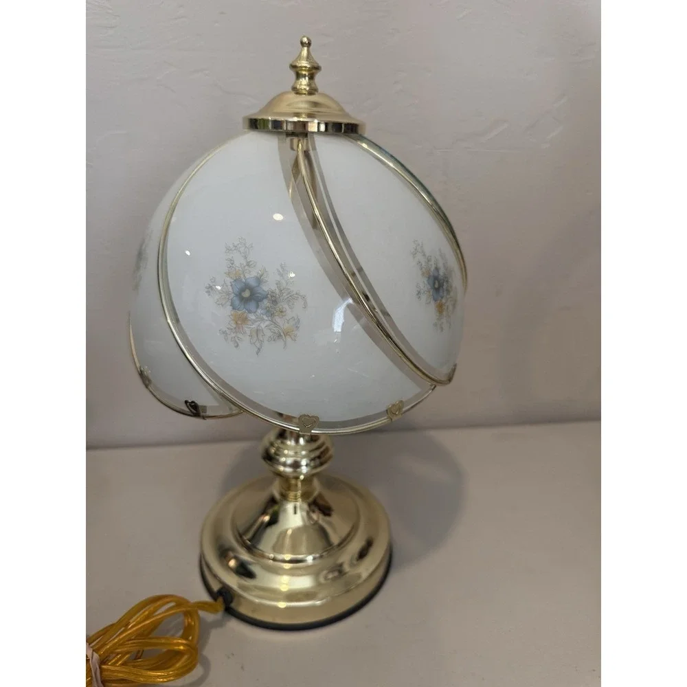 Vintage Hollywood Regency Table Lamp Segmented Curved Glass Shade 3- Way Touch